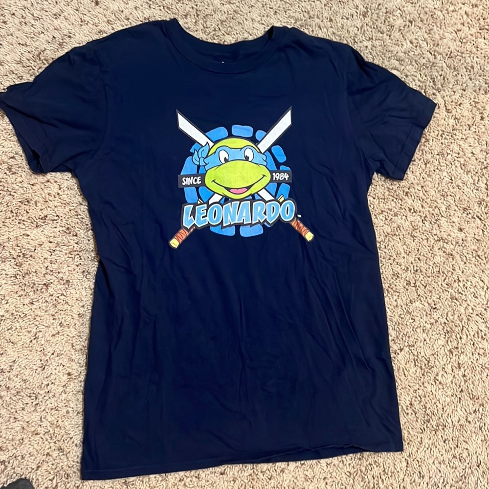 NEW Condition Nickelodeon TMNT “Leonardo” graphic tee - men’s size M